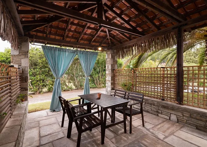 Pyrgos Appartement *